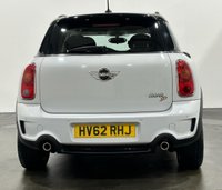USED 2012 62 MINI COUNTRYMAN 2.0 COOPER SD 5d 141 BHP Striking Light White, Charcoal Sports Seats, 17" Alloy Sports Alloy Wheels