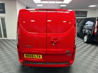 USED 2019 69 FORD TRANSIT CUSTOM 2.0 300 LIMITED LWB L2H1 ECOBLUE 130BHP AIR CON & FULL SERVICE HISTORY  1 OWNER FULL SERVICE HISTORY AIR CON & CRUISE
