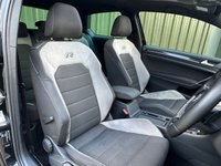 USED 2014 14 VOLKSWAGEN GOLF 2.0 R DSG 3d 298 BHP 