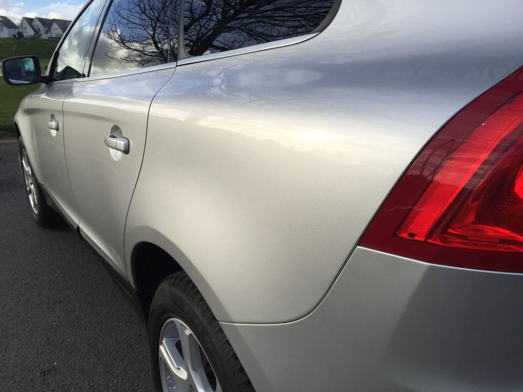 USED 2012 12 VOLVO XC60 2.4 D5 SE LUX AWD 5d 212 BHP SAT NAV DAB HEATED SEATS