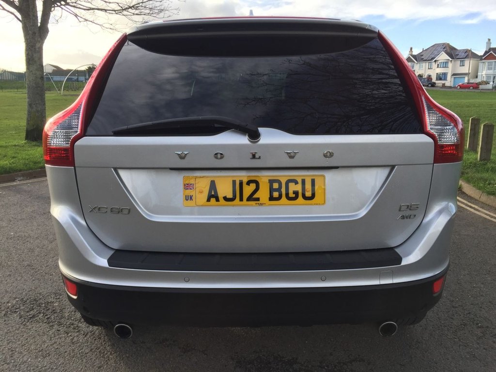 USED 2012 12 VOLVO XC60 2.4 D5 SE LUX AWD 5d 212 BHP SAT NAV DAB HEATED SEATS