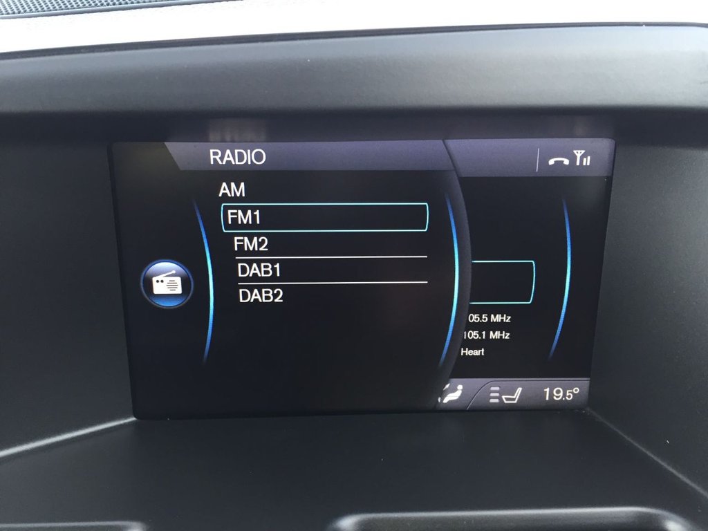 USED 2012 12 VOLVO XC60 2.4 D5 SE LUX AWD 5d 212 BHP SAT NAV DAB HEATED SEATS