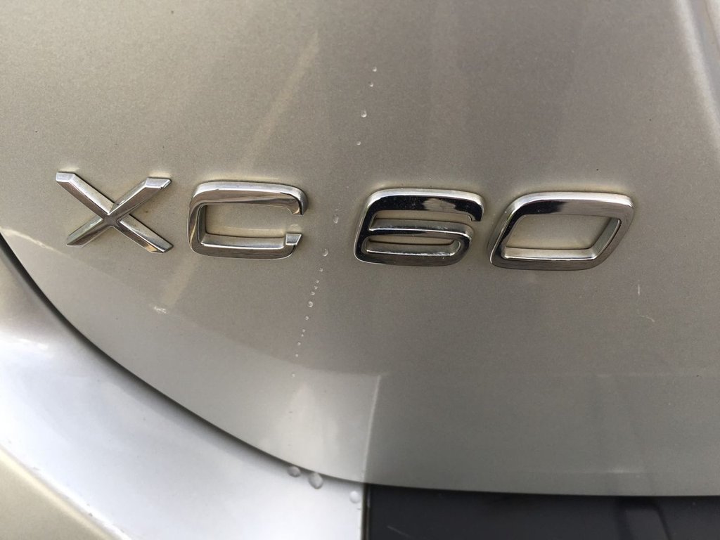 USED 2012 12 VOLVO XC60 2.4 D5 SE LUX AWD 5d 212 BHP SAT NAV DAB HEATED SEATS
