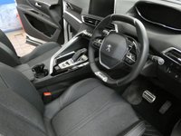 USED 2019 19 PEUGEOT 5008 1.6 PURETECH S/S GT LINE PREMIUM 5d 179 BHP 7 SEATS SAT NAV PANORAMIC SUNROOF REAR VIEW CAMERA PART LEATHER HEATED SEATS GENUINE LOW MILES