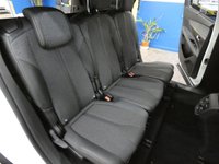 USED 2019 19 PEUGEOT 5008 1.6 PURETECH S/S GT LINE PREMIUM 5d 179 BHP 7 SEATS SAT NAV PANORAMIC SUNROOF REAR VIEW CAMERA PART LEATHER HEATED SEATS GENUINE LOW MILES
