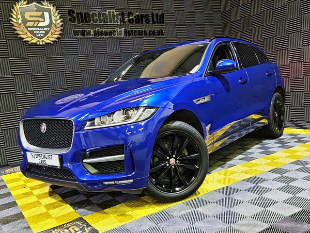 2019 Jaguar F-Pace 2.0 R-SPORT AWD 5d 237 BHP