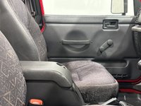 USED 2002 02 JEEP WRANGLER 4.0 SPORT 3d 174 BHP 175 BHP 4.0 Sport Petrol