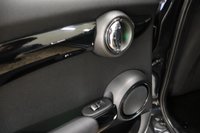 USED 2016 16 MINI HATCH COOPER 2.0 COOPER SD 5d 168 BHP NEW STOCK IN