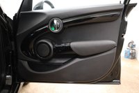 USED 2016 16 MINI HATCH COOPER 2.0 COOPER SD 5d 168 BHP NEW STOCK IN