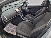 USED 2015 15 VAUXHALL ASTRA 2.0 SRI CDTI S/S 5d 163 BHP 