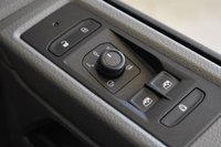 USED 2021 21 VOLKSWAGEN TRANSPORTER T6.1 T32 2.0 TDI 150PS DSG HIGHLINE KOMBI LWB Twin Sliding Doors, 2+1 Seats