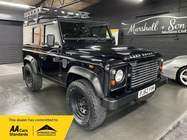 View our Land Rover Defender 90 2.2 TD HARD TOP 122 BHP