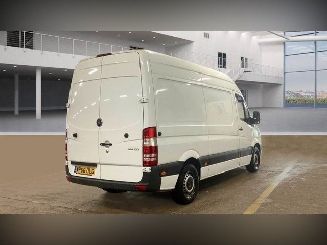 2016 Mercedes-Benz SPRINTER - Photo 2
