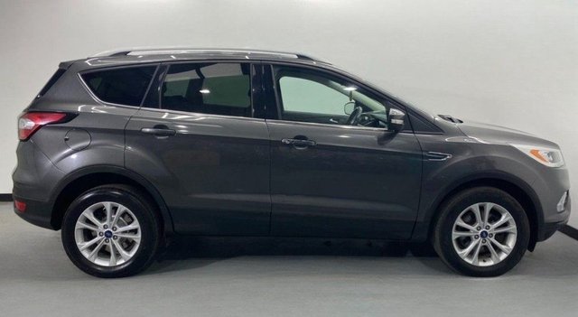 2017 FORD KUGA - Photo 8
