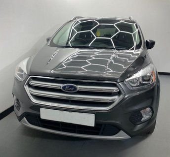 2017 FORD KUGA - Photo 4