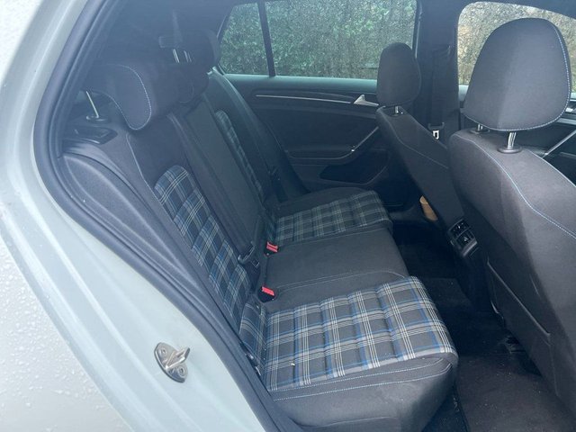 2016 VOLKSWAGEN GOLF - Photo 8