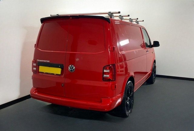 2019 VOLKSWAGEN TRANSPORTER - Photo 2