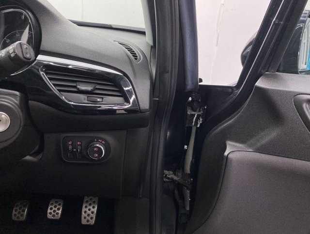 2015 VAUXHALL CORSA - Photo 11