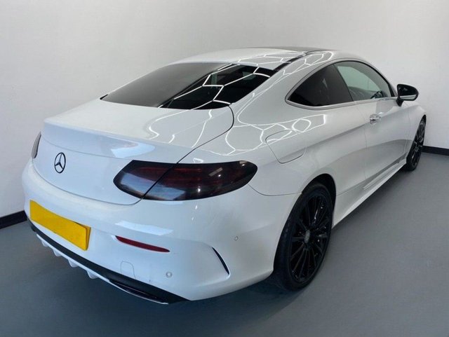 2016 Mercedes-Benz C-CLASS - Photo 2