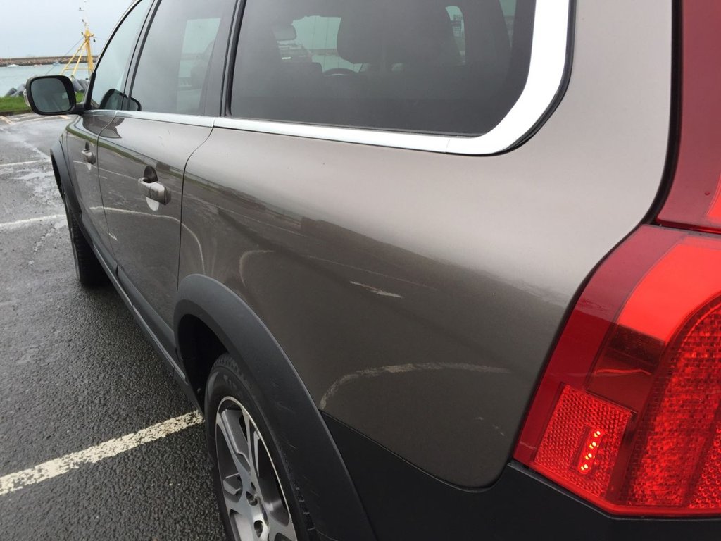 USED 2012 61 VOLVO XC70 ESTATE XC70 D5 SELUX AWD AUTO 