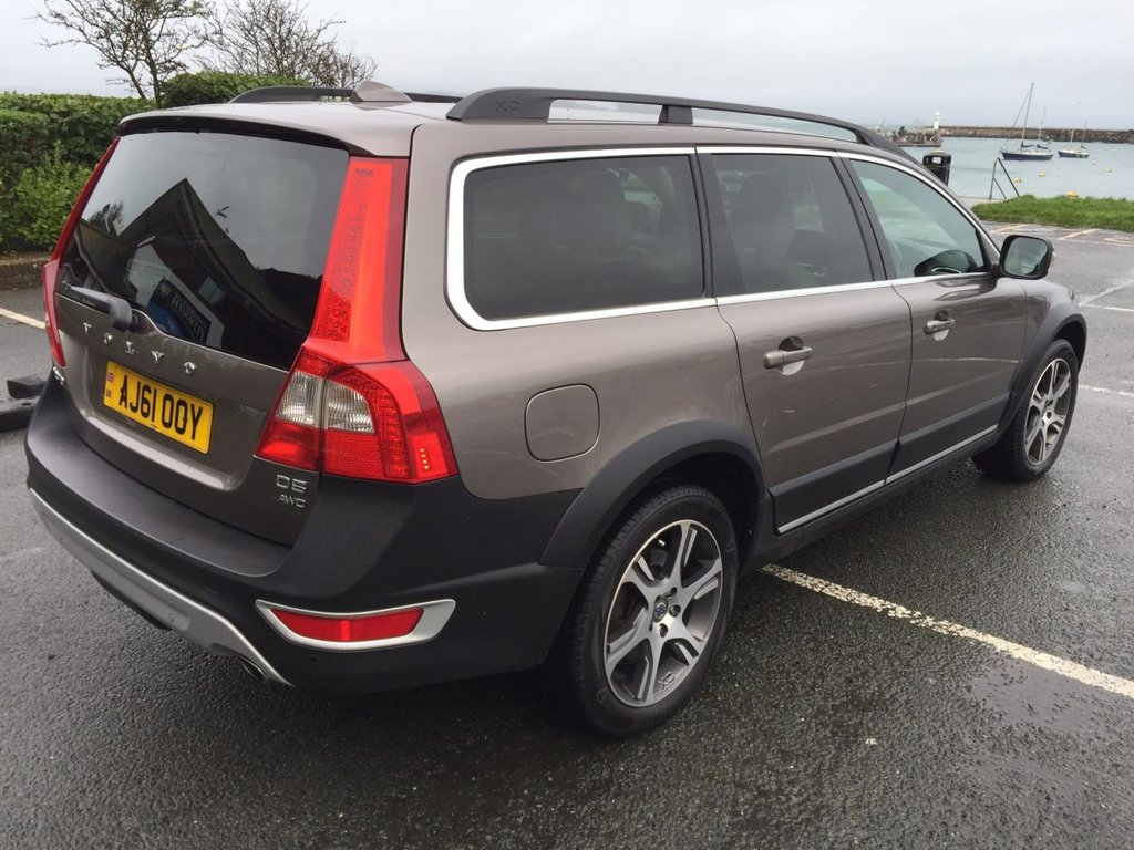 USED 2012 61 VOLVO XC70 ESTATE XC70 D5 SELUX AWD AUTO 