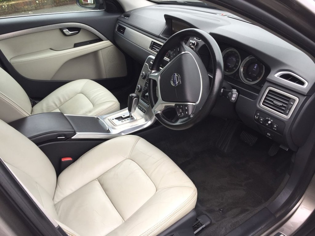 USED 2012 61 VOLVO XC70 ESTATE XC70 D5 SELUX AWD AUTO 