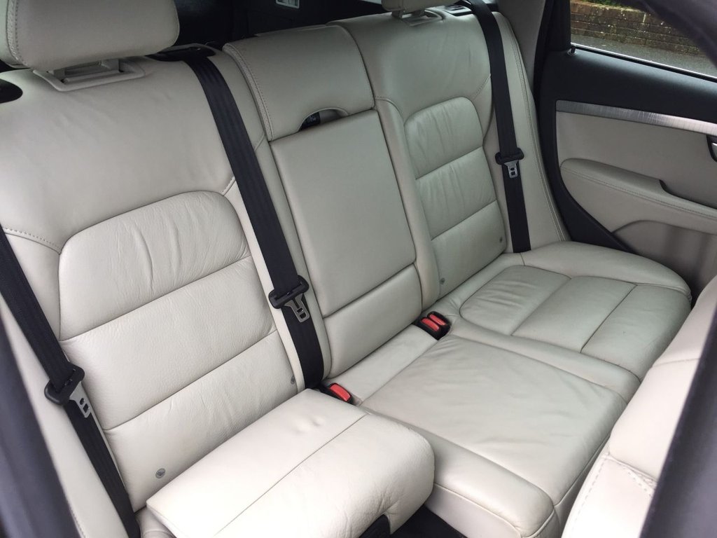 USED 2012 61 VOLVO XC70 ESTATE XC70 D5 SELUX AWD AUTO 