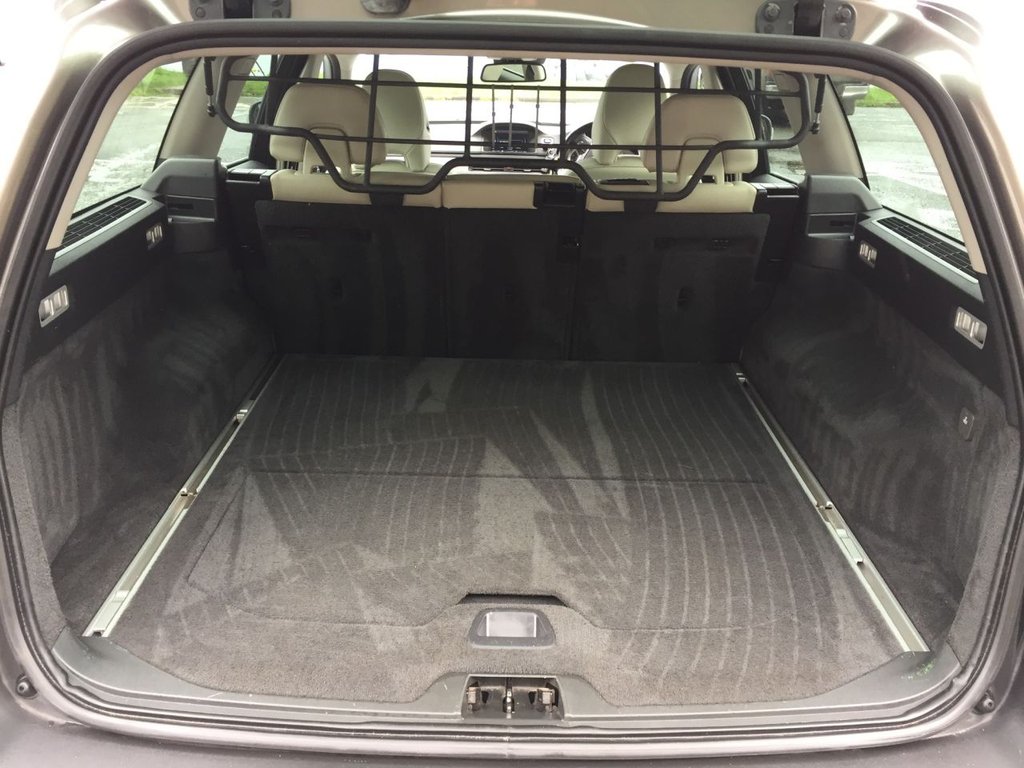 USED 2012 61 VOLVO XC70 ESTATE XC70 D5 SELUX AWD AUTO 