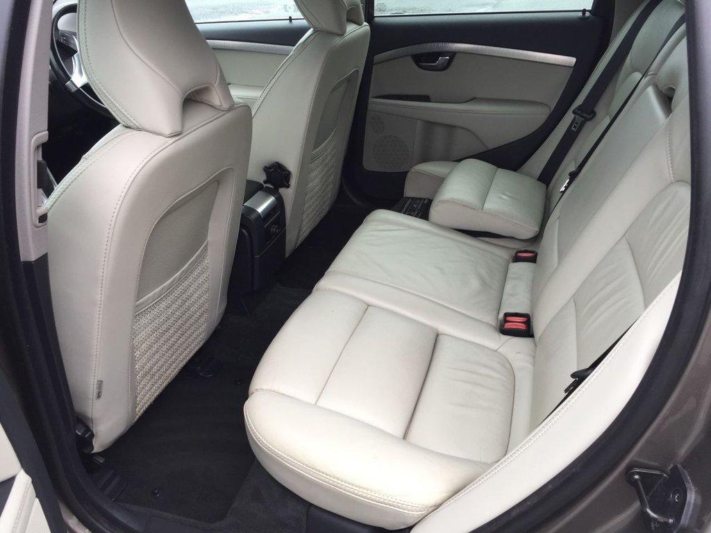 USED 2012 61 VOLVO XC70 ESTATE XC70 D5 SELUX AWD AUTO 