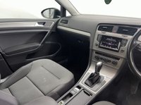 USED 2015 64 VOLKSWAGEN GOLF 1.6 SE TDI BLUEMOTION TECHNOLOGY DSG 5d 103 BHP 