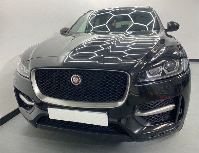 2016 JAGUAR F-PACE - Photo 4