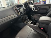USED 2015 15 MITSUBISHI SHOGUN 3.2 DI-D SG3 5d 197 BHP 6 SERVICE STAMPS