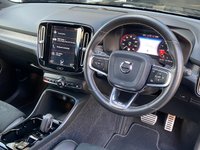 USED 2020 69 VOLVO XC40 1.5 T3 R-DESIGN 5d 161 BHP 