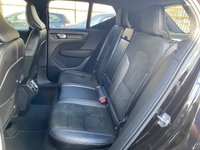 USED 2020 69 VOLVO XC40 1.5 T3 R-DESIGN 5d 161 BHP 