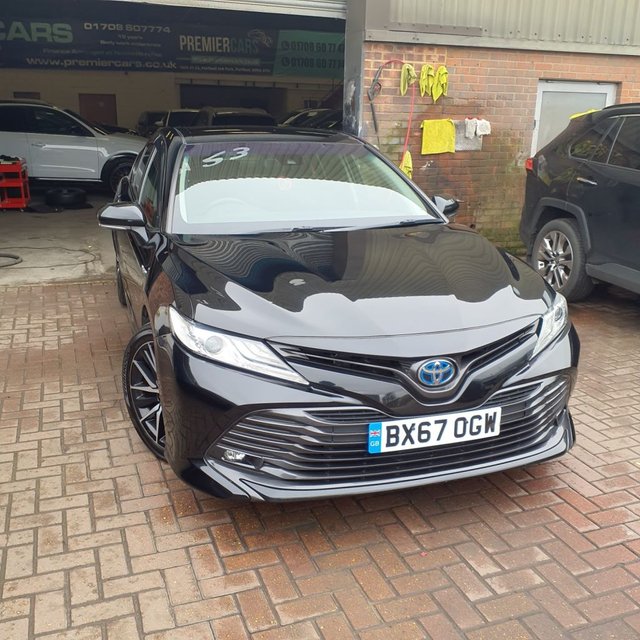 Used Toyota Camry cars for sale. Toyota Camry Dealer Aveley, South ...