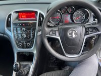 USED 2015 15 VAUXHALL ASTRA 1.6 DESIGN 5d 115 BHP *FSH *ZERO DEPO FINANCE