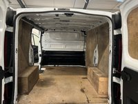USED 2015 15 VAUXHALL VIVARO 1.6L 2700 L1H1 CDTI P/V 0d 89 BHP Full Service History