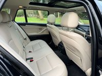 USED 2016 16 BMW 5 SERIES 2.0 525D LUXURY TOURING 5d 215 BHP 