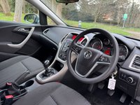USED 2012 12 VAUXHALL ASTRA 1.6 EXCLUSIV 5d 113 BHP 