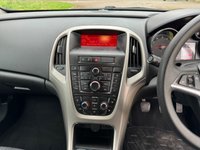 USED 2012 12 VAUXHALL ASTRA 1.6 EXCLUSIV 5d 113 BHP 