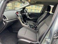 USED 2012 12 VAUXHALL ASTRA 1.6 EXCLUSIV 5d 113 BHP 