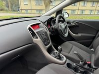 USED 2012 12 VAUXHALL ASTRA 1.6 EXCLUSIV 5d 113 BHP 