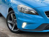 USED 2013 63 VOLVO V40 2.0 D3 R-DESIGN NAV 5d 148 BHP 