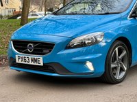 USED 2013 63 VOLVO V40 2.0 D3 R-DESIGN NAV 5d 148 BHP 