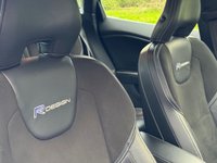 USED 2013 63 VOLVO V40 2.0 D3 R-DESIGN NAV 5d 148 BHP 