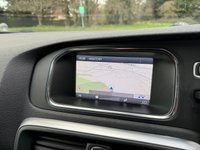 USED 2013 63 VOLVO V40 2.0 D3 R-DESIGN NAV 5d 148 BHP 