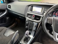 USED 2013 63 VOLVO V40 2.0 D3 R-DESIGN NAV 5d 148 BHP 