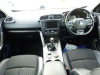 USED 2017 17 RENAULT KADJAR 1.6 SIGNATURE NAV DCI 5d 130 BHP www.suffolkcarcentre.co.uk - Located at Reydon