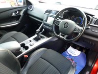 USED 2017 17 RENAULT KADJAR 1.6 SIGNATURE NAV DCI 5d 130 BHP www.suffolkcarcentre.co.uk - Located at Reydon