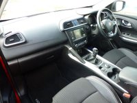 USED 2017 17 RENAULT KADJAR 1.6 SIGNATURE NAV DCI 5d 130 BHP www.suffolkcarcentre.co.uk - Located at Reydon